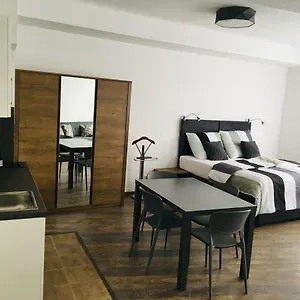 Apartament Like, Praga